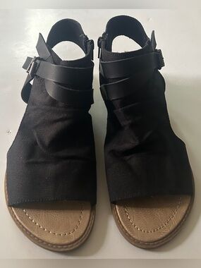 Blowfish Malibu Women's Sandal Size 11